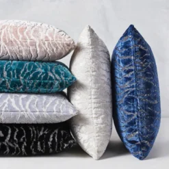 Cachet Pillow 20" - Sapphire -LOVESE Furniture Shop 040198656 2 33511.1690277561.386.513 1