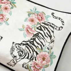 Adira Lumbar Pillow - Ivory -LOVESE Furniture Shop webimage 040119624 DTL1