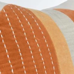 Archie Pillow 22" - Multi -LOVESE Furniture Shop webimage 040289259 DETAIL 1