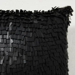 Studio Lumbar Pillow - Black -LOVESE Furniture Shop webimage 040733938 DTL1