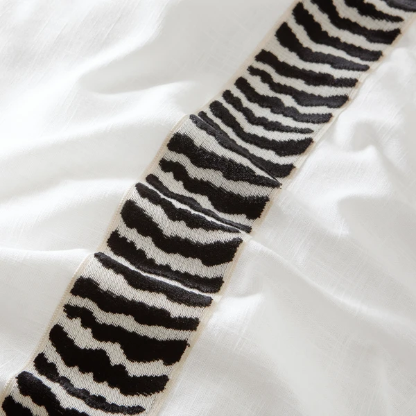 Nikki Chu - Hasina Bedding - Black 2 Nikki Chu - Hasina Bedding - Black - Image 2