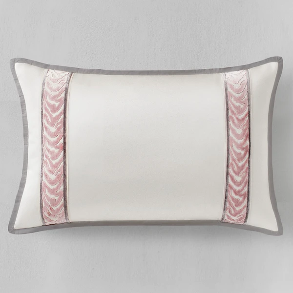 Gianna Frame Bedding - Blush 3 Gianna Frame Bedding - Blush - Image 3