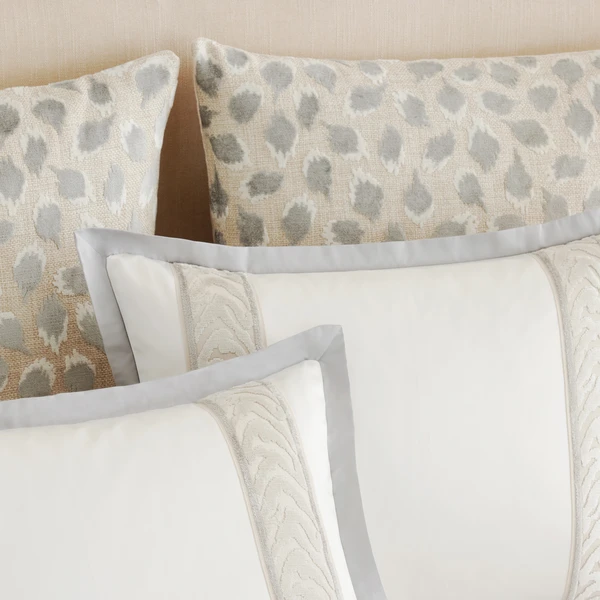 Gianna Frame Bedding - Silver 3 Gianna Frame Bedding - Silver - Image 3