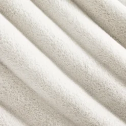 Kira Throw - Ivory -LOVESE Furniture Shop webimage 043230431 DTL1