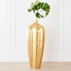 Accolade Vase