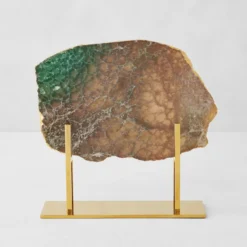 Fluorite Slab On Stand