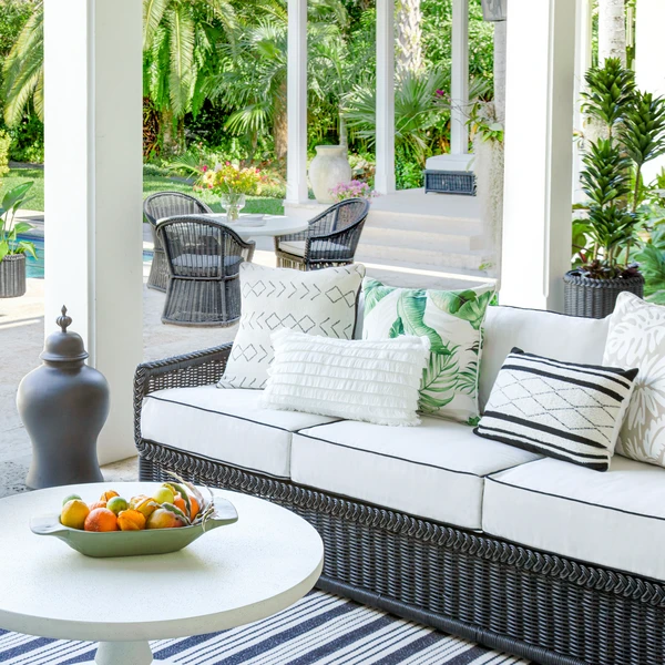 Emilia Ebony Sofa - White/Black 10 Emilia Ebony Sofa - White/Black - Image 10