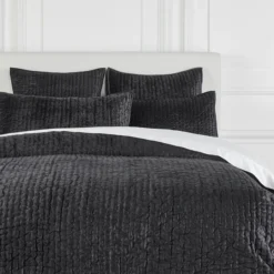 Mardon Velvet Bedding - Onyx