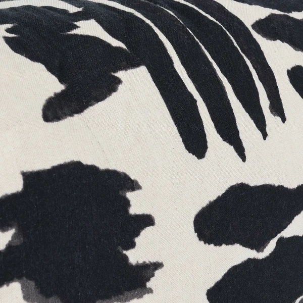 Zahli Lumbar Pillow - Black/Natural 5 Zahli Lumbar Pillow - Black/Natural - Image 5