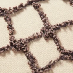 Iggy Pillow 18" - Ivory/Black -LOVESE Furniture Shop webimage 620551354 DTL2