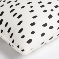 Addison Pillow 18" - Ivory/Black -LOVESE Furniture Shop webimage 620721126 DTL2